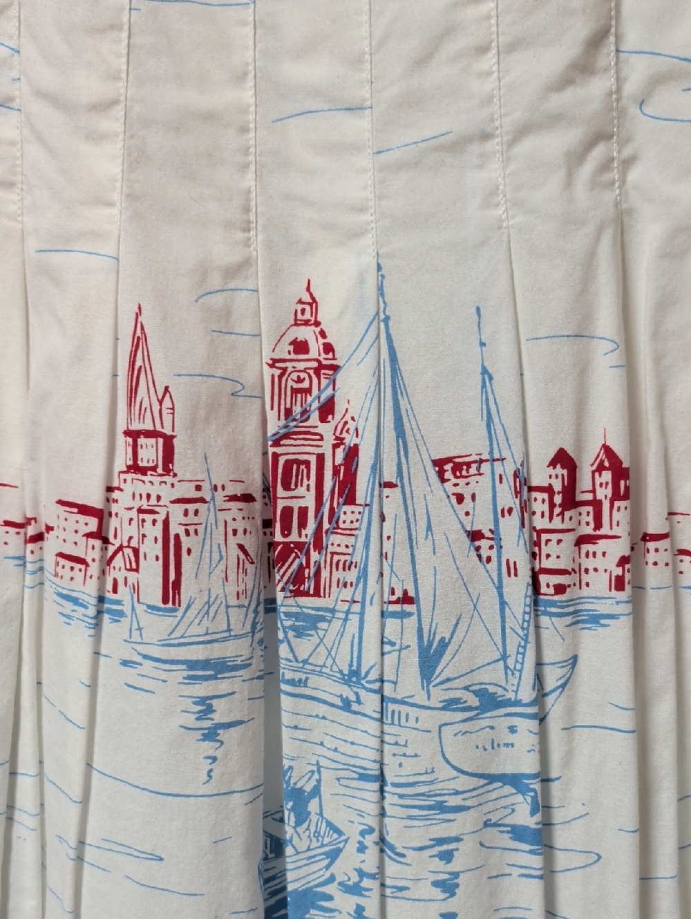 Tommy Hilfiger White Skirt with Blue & Red Coastal Print Size 10 - Picture 2 of 6